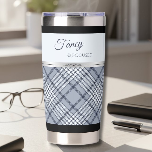 Trendiger blauer Karo-Fancy-und-Focused-Reisebeche Thermobecher (Personalized, insulated, and perfectly plaid travel mug)