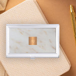 Trendiges, graues Marmor, metallisches Kupferquadr Visitenkarten Etui<br><div class="desc">Luxuriöser, glamouröser beruflicher Goldmarmor gemusterter mit Monogramm Visitenkartenhalter für Makeup-Künstler | Friseurin | Mode-Stylist | Zuhause Innendekorator | Designer | Architekt mit leuchtend beige-beigefarbenem Kupfer metallisches Aussehen geometrisch quadratisches Etikett. Die perfekte Wahl für ein elegantes und stilvolles Ambiente. — Personalisieren Sie es mit Ihrem Namen oder Ihrer Geschäftsinitialen / Monogramm!...</div>