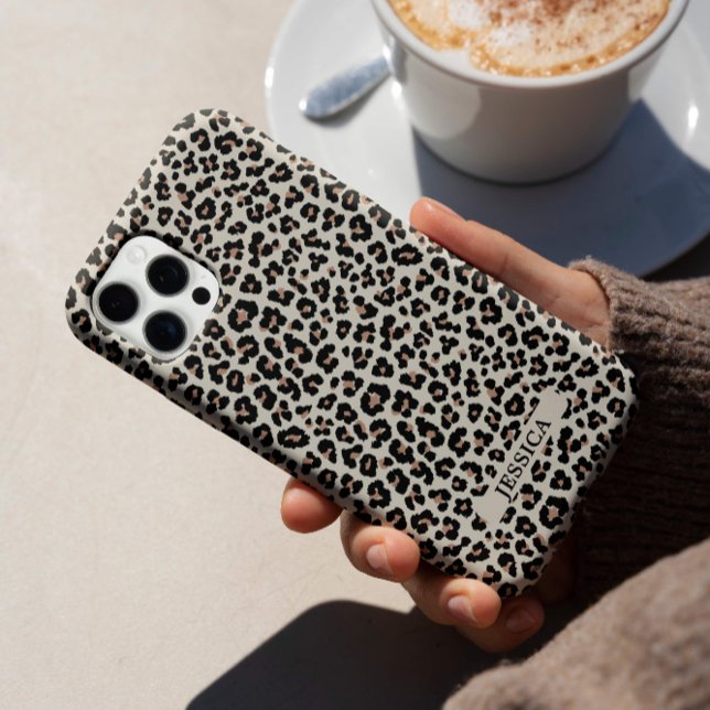 Trendy Abstrakt Animal Leopard Cheetah Pattern iPhone 16 Pro Hülle (Stunning and unique custom phone with fashionable trendy abstract pattern inspired by leopard skin.)