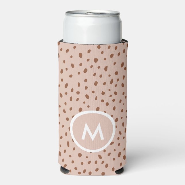 Trendy Beige Monogram mit Terracotta Boho Brown Selters Dosenkühler (Seltzer Vorderseite)