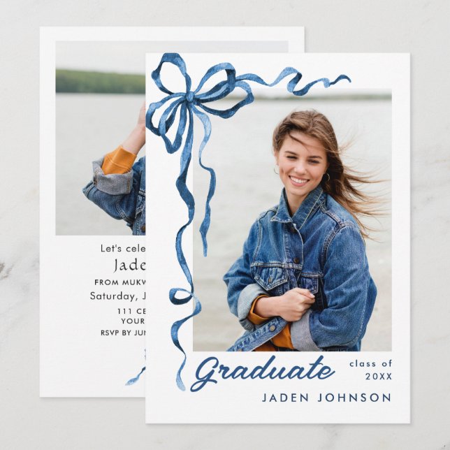 Trendy Blue Bow Ribbon 2 FOTO Graduation Party Einladung (Vorne/Hinten)