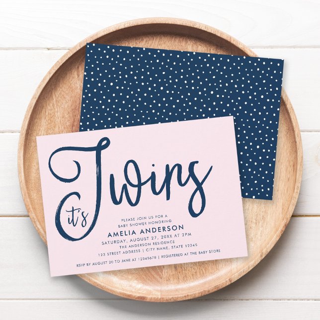 Trendy Blue Script It's Twins Girl Baby Shower Einladung (Von Creator hochgeladen)