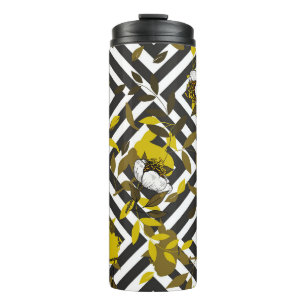 Trendy Blumenmuster. Abgeschiedenes nahtloses Must Thermosbecher