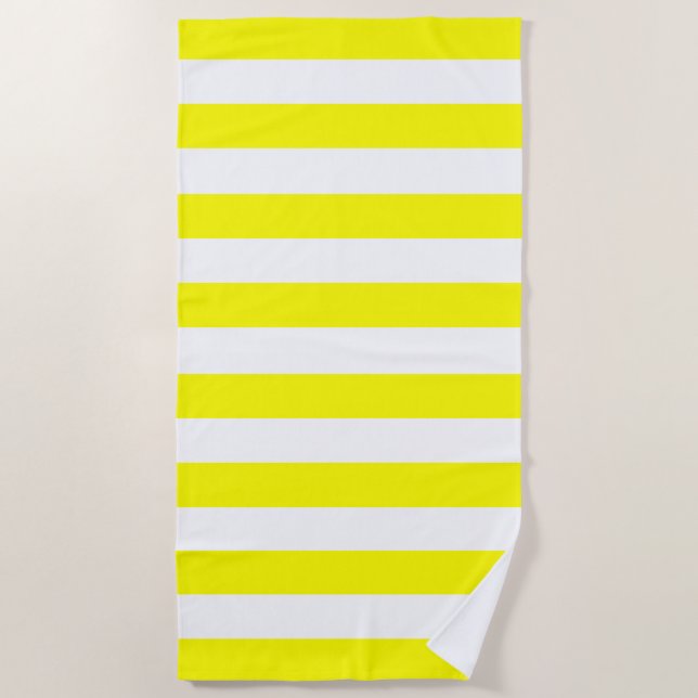 Trendy Bright Summer Radiant Yellow Stripes Strandtuch (Vorderseite)