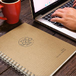 Trendy Brown Pappe Modernes Logo wöchentlich Planer<br><div class="desc">Klassischer 2024-Wochenplaner mit persönlichem Logo. Braune Wellpappdeckel. Personalisierbares Logo,  Jahr,  Name. Die schlichte Eleganz. Stilvolle,  moderne Serifentypografie. Planer mit monatlichen Übersichten und wöchentlichen Planungsblättern. Kontakt für Hilfe bei der Personalisierung.</div>