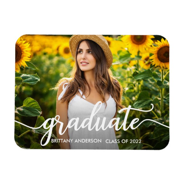 Trendy Calligraphy Abschluss Announcement Foto Magnet (Horizontal)