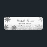 Trendy Christmas, Schneeflocken, Glitterie<br><div class="desc">Silberschneeflocken auf rotem Hintergrund. Eine elegante und raffinierte designe.Costumize mit Ihrem Namen und Ihrer Adresse.</div>