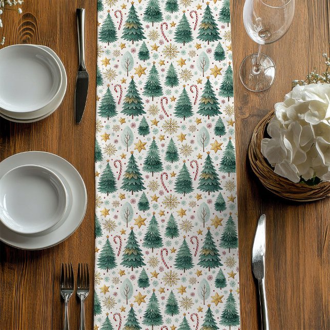 Trendy Christmas Trees Holiday Table Runner Design Mittelgroßer Tischläufer (Trendy Christmas Trees Holiday Table Runner Design)