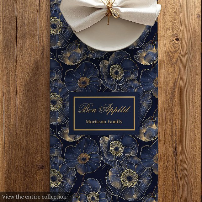 Trendy Elegant Navy and Gold Floral Table Setting Mittelgroßer Tischläufer (Trendy Elegant Navy and Gold Floral Table Setting)