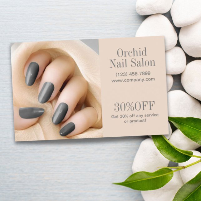 Trendy Esthetician WELLNESS-CENTER Nail Salon Pric Flyer (Von Creator hochgeladen)