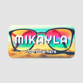 Trendy Eyeglasses auf einem optischen Strand Namensschild
