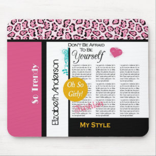 Trendy Fashion Newsprint Pink Leopard und Name Mousepad