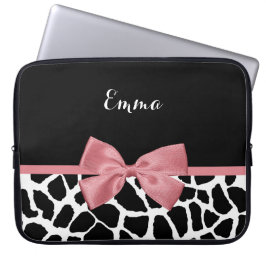 Trendy Giraffe Print Rosy Pink Bow mit Namen Laptopschutzhülle