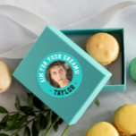 Trendy Inspirational Türkise Sport Foto Runder Aufkleber<br><div class="desc">Mit diesem angesagten, inspirierenden Aufkleber können Sie Ihren Sport-Geburtstagsbash mit einem erlebnisreichen Spaßspass bereichern! Personalisieren Sie es, indem Sie Ihren eigenen Text und Ihr Lieblings-Foto direkt in der Mitte auf einem jugendlichen türkisfarbenen Hintergrund hinzufügen. Dieser Rundaufkleber ist perfekt für die Dekoration von Einladungen, Gastgeschenke und vielem mehr geeignet und zeichnet...</div>