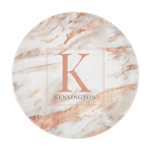 Trendy Kupfer Rose Gold Metallic Marmor Monogramm Schneidebrett (Vorderseite)