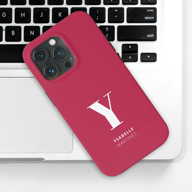 Trendy Magenta Monogram Name iPhone 13 Pro Hülle (Von Creator hochgeladen)