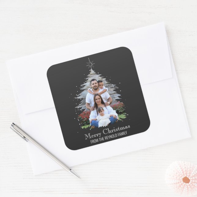 Trendy Merry Christmas Tree Silhouette Foto Gray Quadratischer Aufkleber (Umschlag)