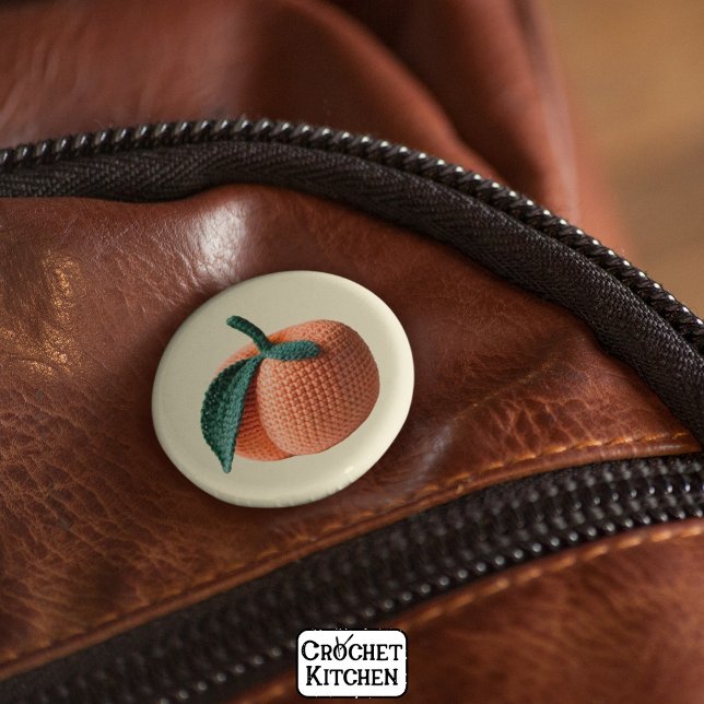 Trendy Minimal Modern Amigurumi Crochet Peach Button (Von Creator hochgeladen)