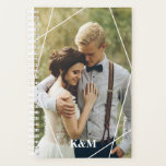 Trendy Monogram Foto Planer<br><div class="desc">Personalisieren Sie Ihre Foto- und benutzerdefinierten Nachrichten.</div>