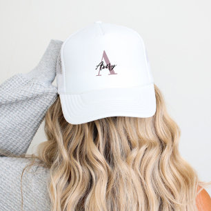 Trendy Monogram mit Skriptname Overlay Truckerkappe