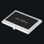 Trendy Monogram | Modern Black Script Name Visitenkarten Dose<br><div class="desc">Ein einfaches,  benutzerdefiniertes Monogramm-Design in einer informellen,  lässigen,  handgeschriebenen Schrifttyp in auffallendem einfarbigem Schwarzweiß. Das Monogramm kann leicht personalisiert sein,  um ein Design so einzigartig wie Sie sind zu machen! Das perfekte trendige Geschenk oder Accessoire für jeden Anlass.</div>