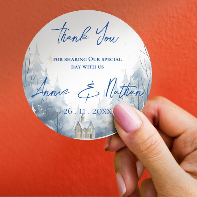 Trendy Niedliche Snowy Landschaft Winter Hochzeit Runder Aufkleber (Trendy Cute Snowy Landscape Winter Wedding Classic Round Sticker)