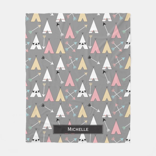 Trendy Pastel Teepees und Pfeile Personalisierter  Fleecedecke (Vorderseite)