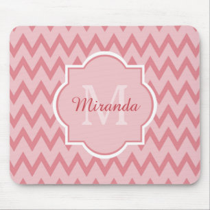 Trendy Pink Zickzack Zigzag Name und Monogram Mousepad