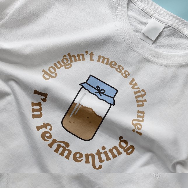 Trendy Retro Sourdough Starter Brot Baker Funny T-Shirt (Sourdough bakers funny t-shirt design with sourdough starter jar illustration and retro groovy fonts)