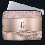 Trendy Rose Gold Diamonds Glitzer Monogram Laptopschutzhülle<br><div class="desc">Trendiges Goldmuster und Diamanten aus der Rose mit Ihrem Monogramm und Namen. Die perfekte coole Geschenkidee für sie bei jeder Gelegenheit.</div>
