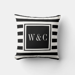 Trendy Schwarz Weiß Streifen Monogramm Kissen