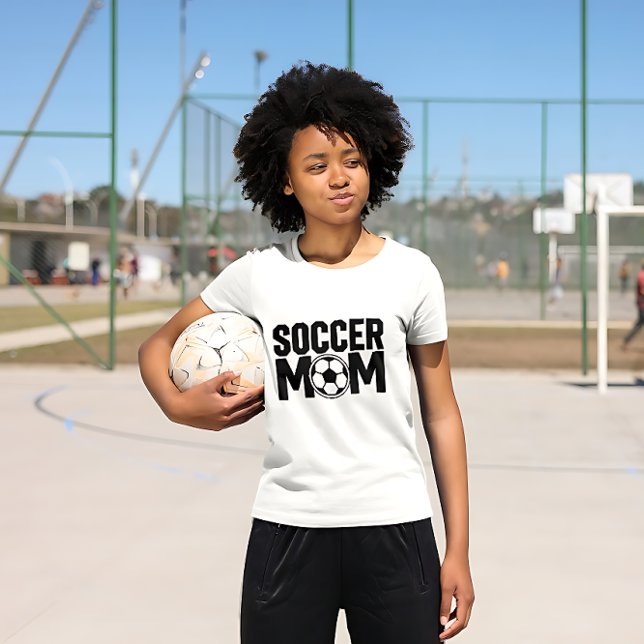 Trendy Soccer Mama personalisiert T - Shirt (Von Creator hochgeladen)