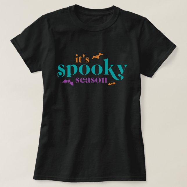 Trendy Spooky Season Halloween T - Shirt (Design vorne)