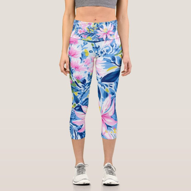 Trendy Stylish Blue Pink Lilly Floral Muster Capri Leggings (Vorderseite)