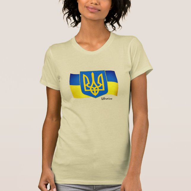 Trendy ukrainische Flagge, Emblem und ukrainische  T-Shirt (Vorderseite)