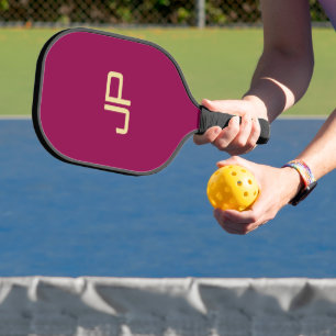 Trendy Viva Magenta Gold Template Monogram Pickleball Schläger