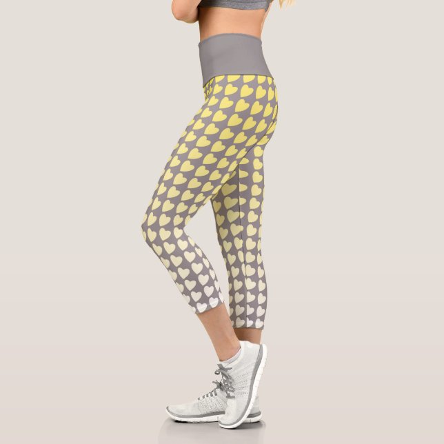 Trendy Yellow and Gray Gradient Heart Pattern Capri Leggings (Links)