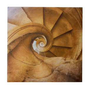 Treppe mit nach unten führender Spirale, Portugal Fliese