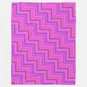 Treppenmuster aus rosa Streifen Fleecedecke