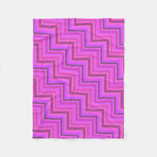 Treppenmuster aus rosa Streifen Fleecedecke