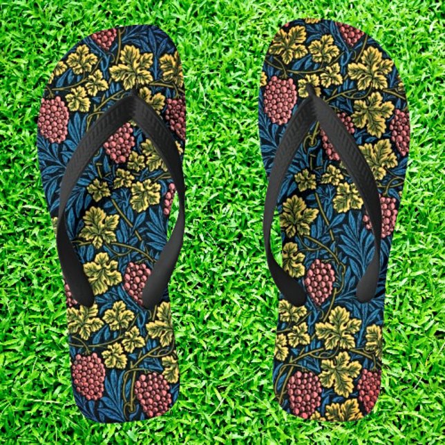 Treten Sie ein in zeitlose Elegance: Weinästhetik Flip Flops (Von Creator hochgeladen)