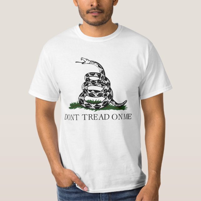 Treten Sie mir nicht auf die Gadsdenflagge T-Shirt (Vorderseite)