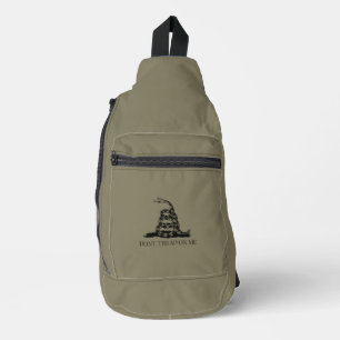 Treten Sie mir nicht militärisch braun vor Crossbody Bag