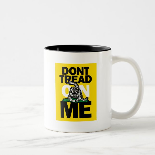 TRETEN SIE NICHT AUF MIR ZWEIFARBIGE TASSE (Rechts)