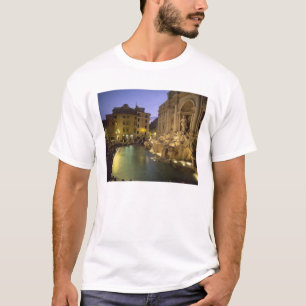 Trevi-Brunnen bei Nacht, Rom, Latium, Italien T-Shirt