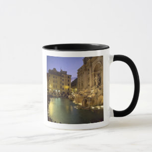 Trevi-Brunnen bei Nacht, Rom, Latium, Italien Tasse