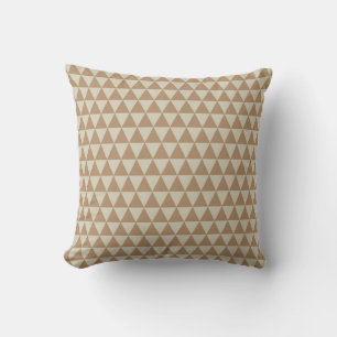 Triangle Pattern Brown Pillow Kissen