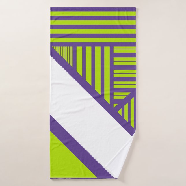 Triangle Stripes in Lime Green und Lila Badehandtuch (Badehandtuch)