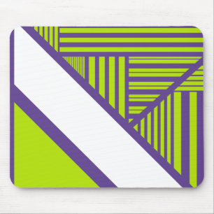 Triangle Stripes in Lime Green und Lila Mousepad