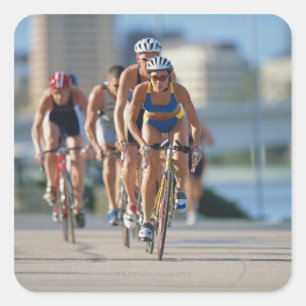 Triathloners Radfahren 2 Quadratischer Aufkleber